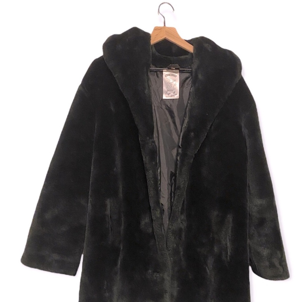 Hugo of London black coat jacket size large. Feels heavy duty, is warm and cozy.
